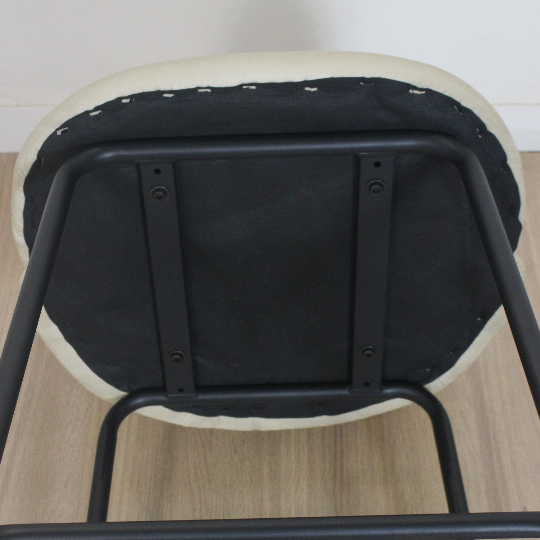 BANQUETA BERNA BEIGE