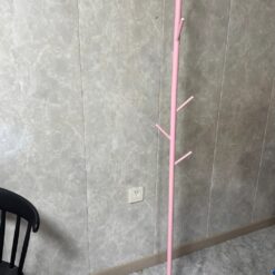 PERCHERO DE PIE METALICO SUR COLOR ROSA