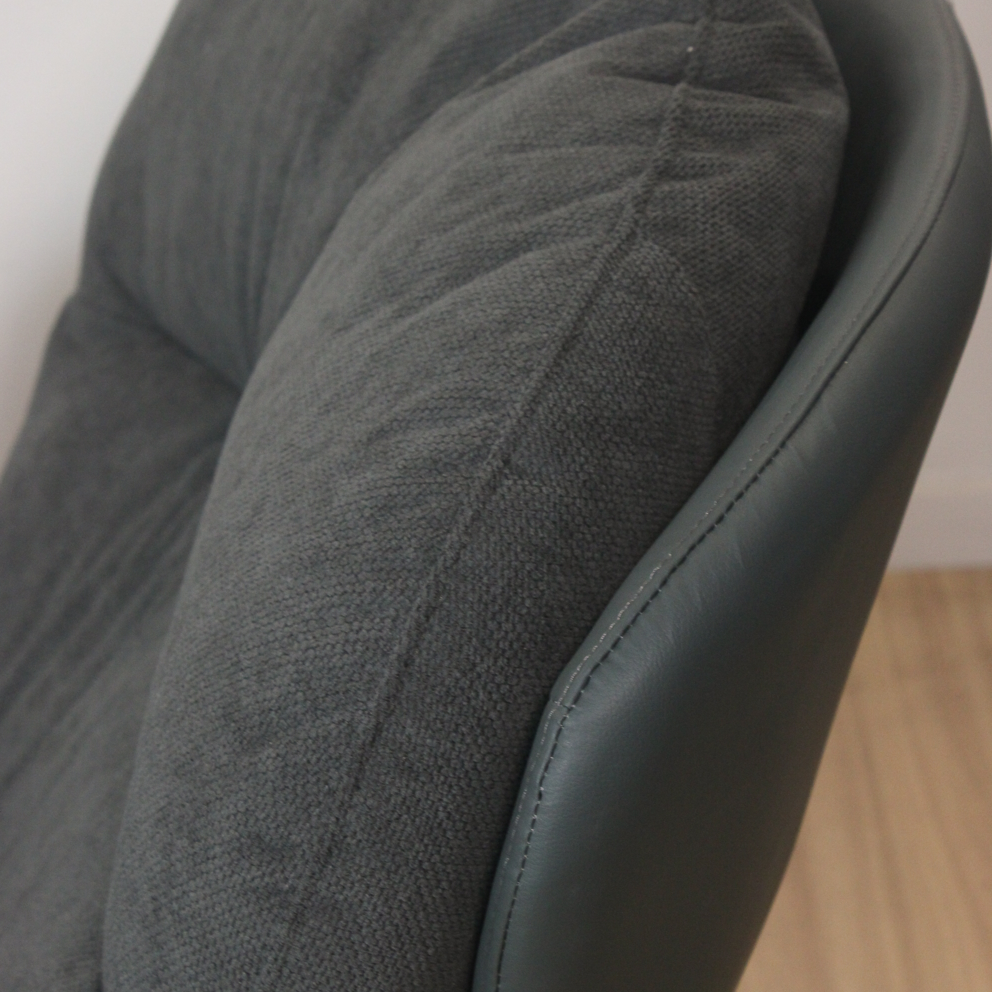 SILLON EGG GRIS-4